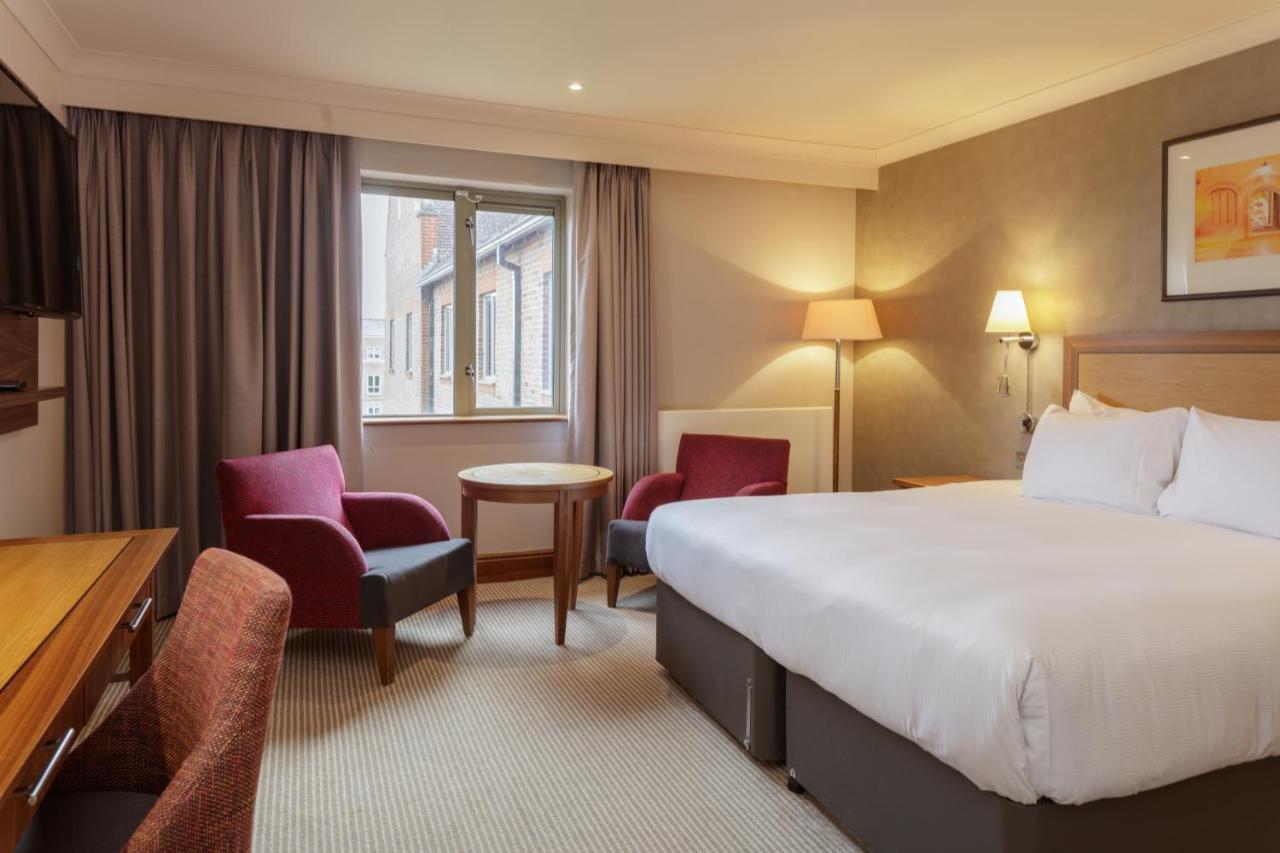 קמבורן Cambridge Belfry Hotel & Spa מראה חיצוני תמונה