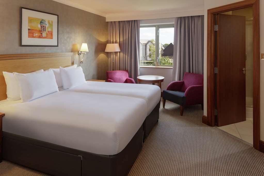 קמבורן Cambridge Belfry Hotel & Spa חדר תמונה